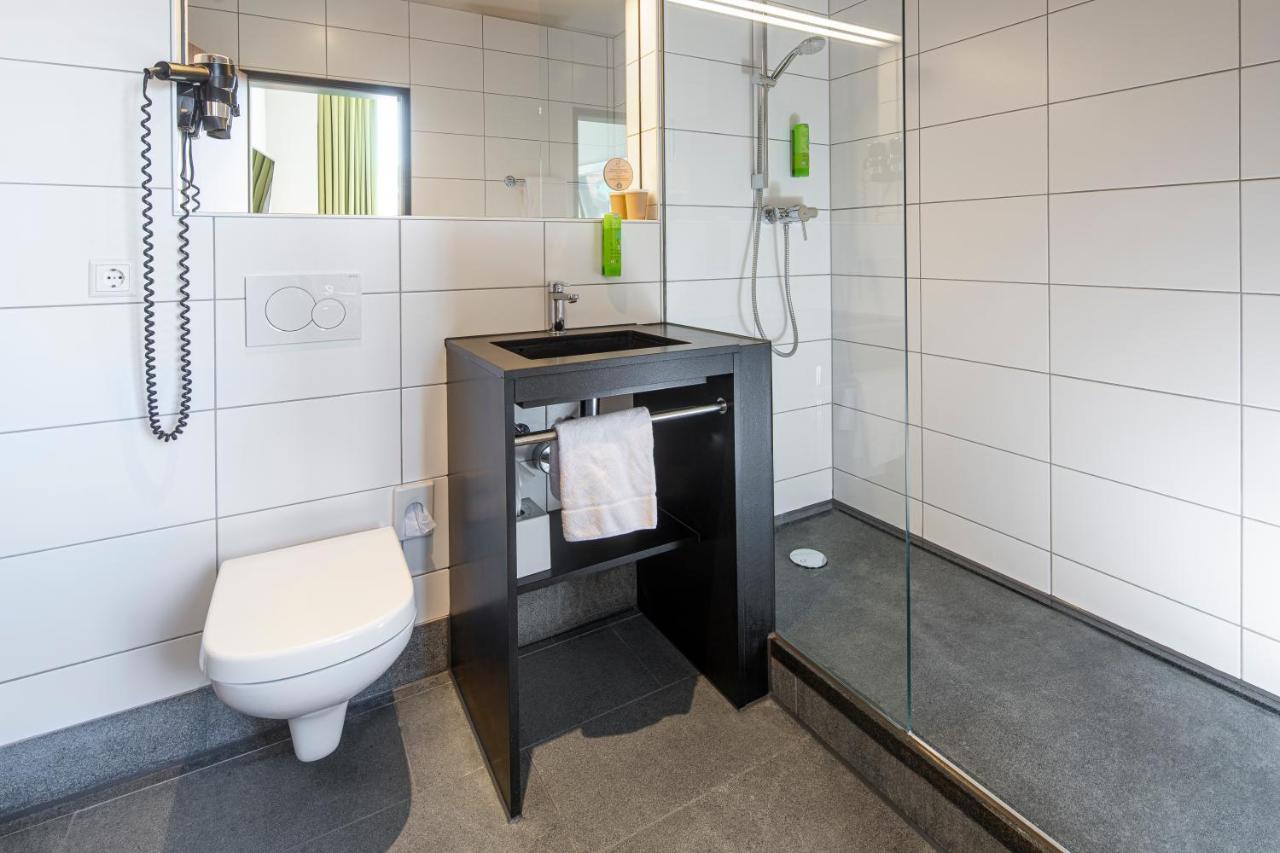 Joesepp'S Hotel Am Schweizerberg Memmingen Bagian luar foto